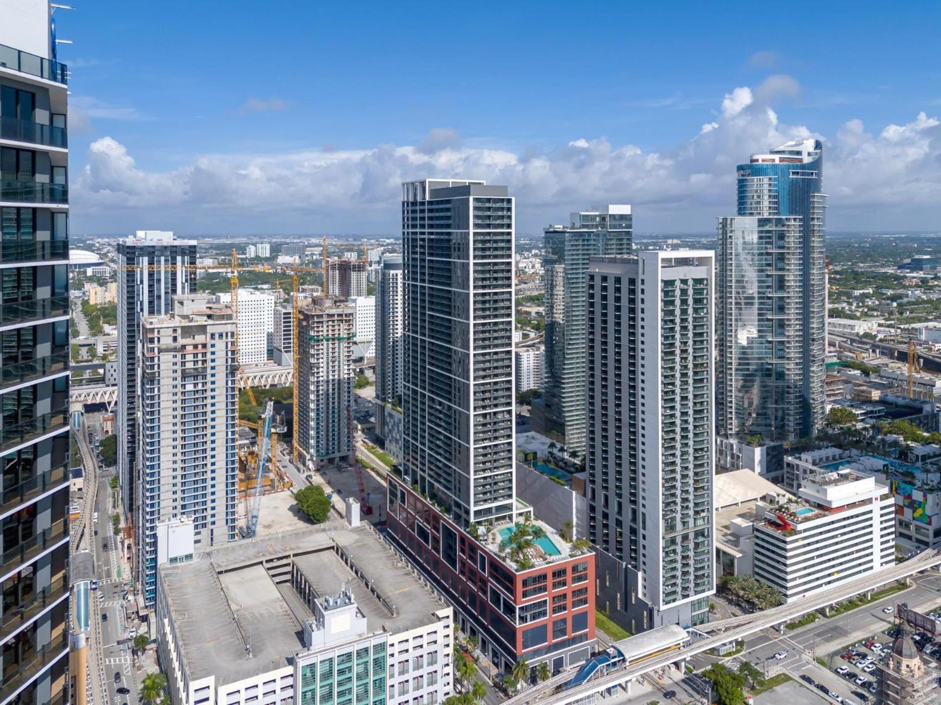 Modern 1Br Apartment With Breathtaking Views Heart Of Downtown Miami Kültér fotó