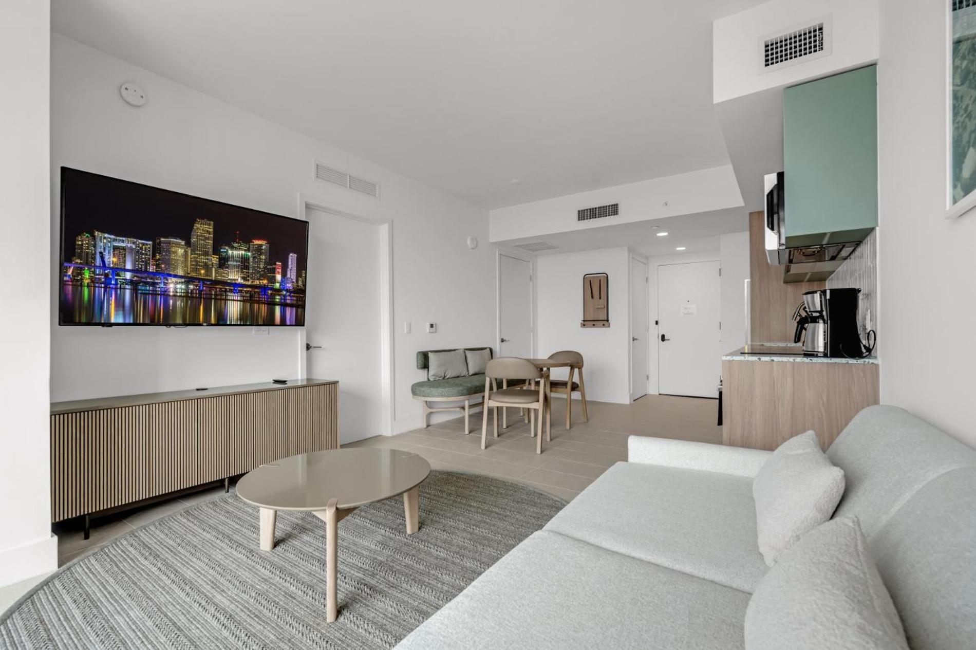 Modern 1Br Apartment With Breathtaking Views Heart Of Downtown Miami Kültér fotó