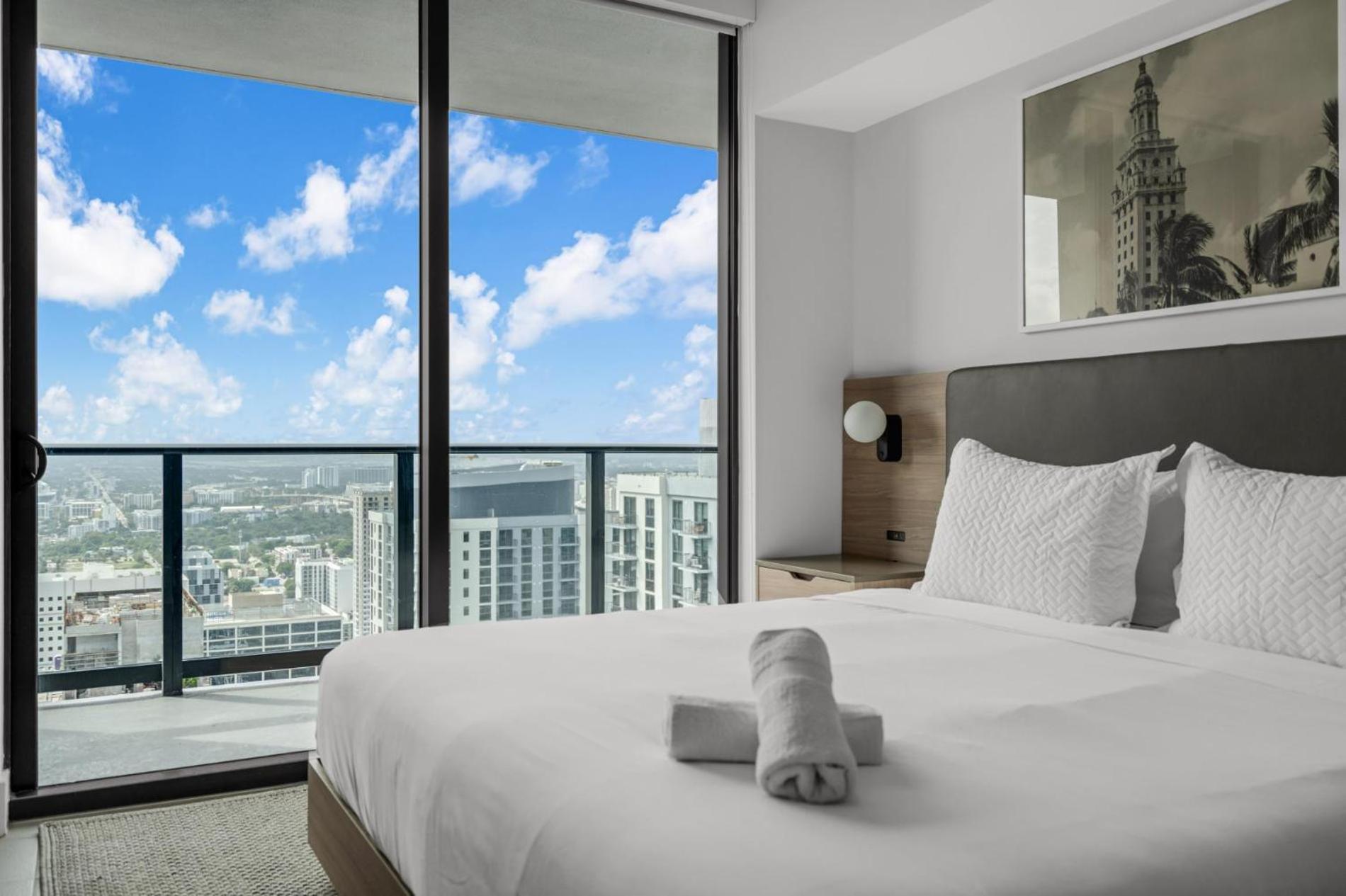 Modern 1Br Apartment With Breathtaking Views Heart Of Downtown Miami Kültér fotó
