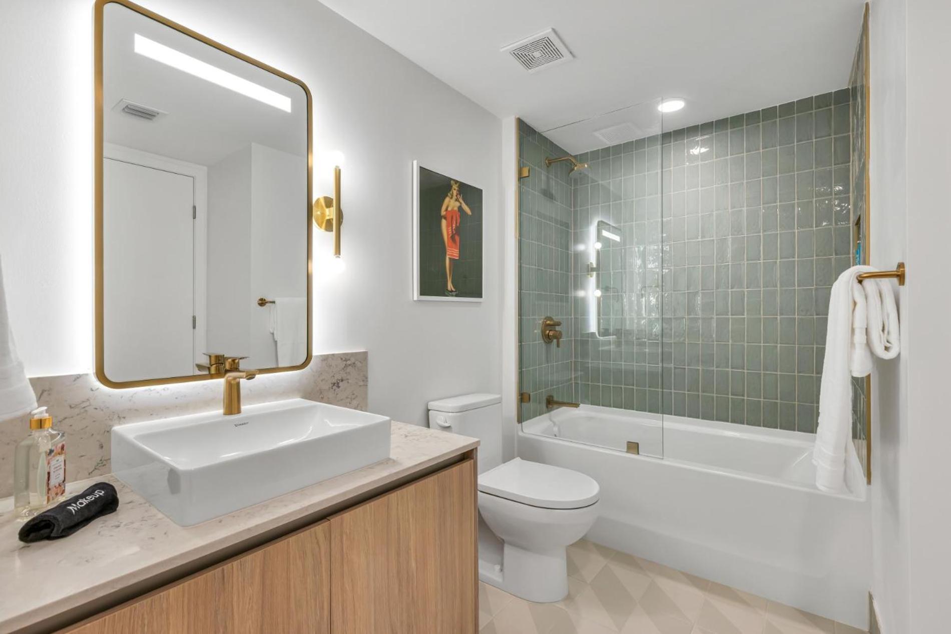 Modern 1Br Apartment With Breathtaking Views Heart Of Downtown Miami Kültér fotó
